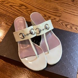 Gucci Sandals off white with silver but size 37